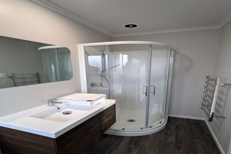 Photo of property in 5a Mckenzie Street, Levin, 5510