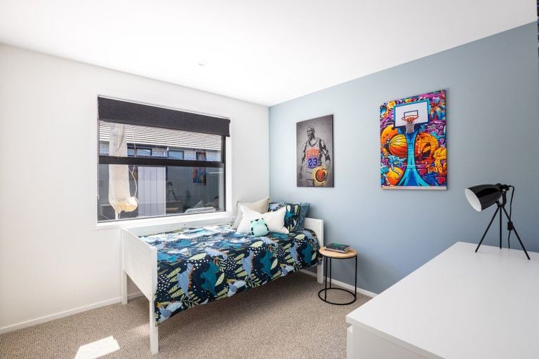 Photo of property in 10 Pa Tuna Lane, Hurdon, New Plymouth, 4310