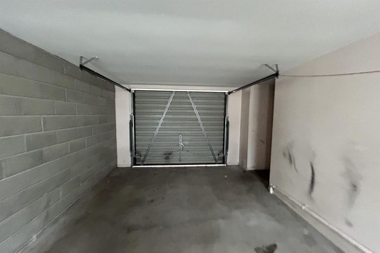 Photo of property in 1 Lyndon Street, Riccarton, Christchurch, 8011