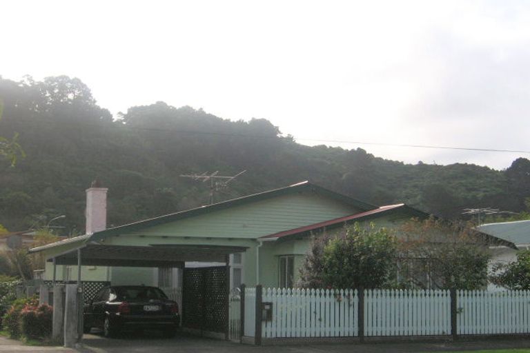 Photo of property in 11 Williams Grove, Melling, Lower Hutt, 5010