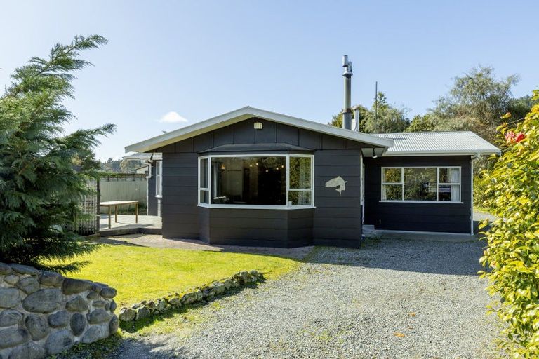 Photo of property in 39 Te Herekiekie Street, Turangi, 3334