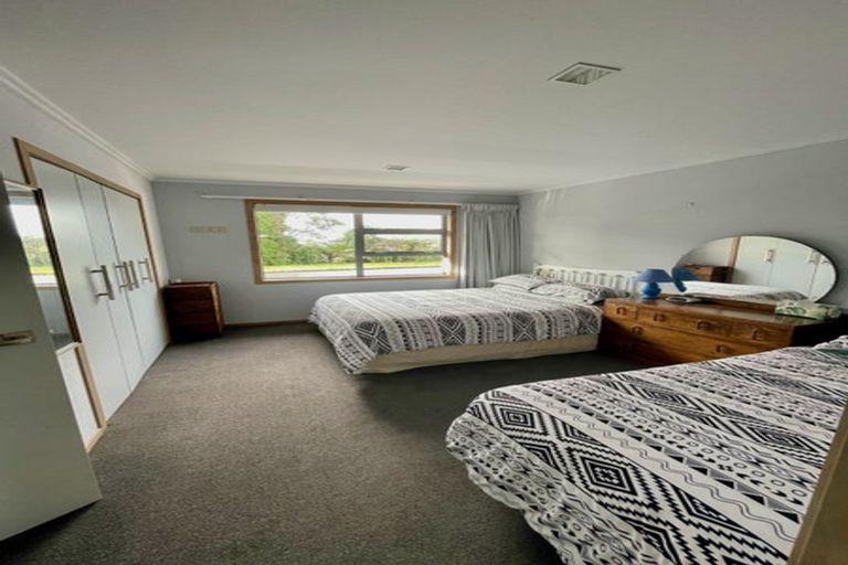 Photo of property in 22 Oriental Street, Welbourn, New Plymouth, 4312