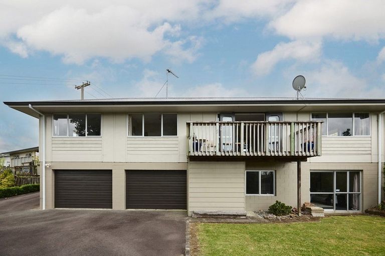 Photo of property in 132 Cambridge Road, Bethlehem, Tauranga, 3110