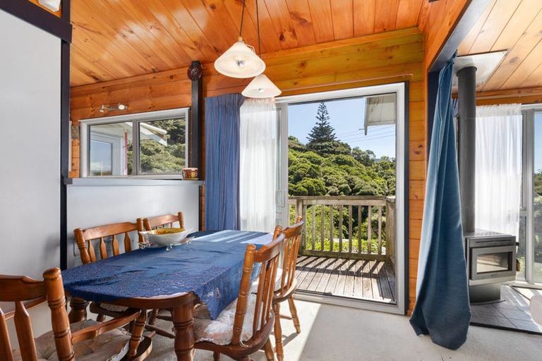 Photo of property in 6 Rawhiti Road, Pukerua Bay, 5026