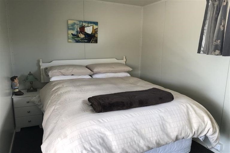 Photo of property in 28 Tamatea Drive, Snells Beach, 0920