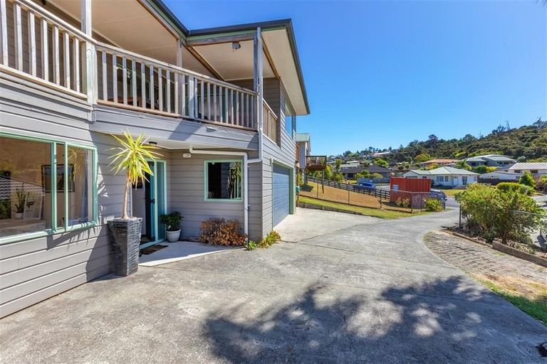 Photo of property in 4 Robinia Place, Snells Beach, 0920