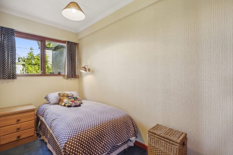 Photo of property in 52 Earls Road, Saint Clair, Dunedin, 9012