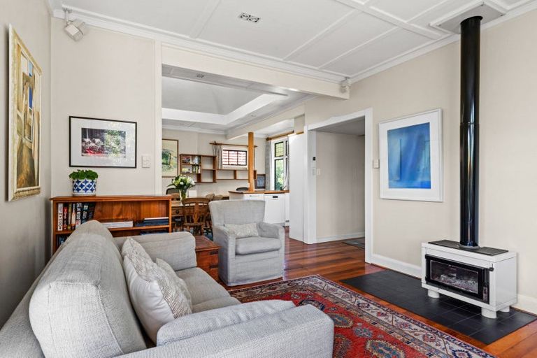 Photo of property in 35 Greenwood Road, Havelock North, 4130