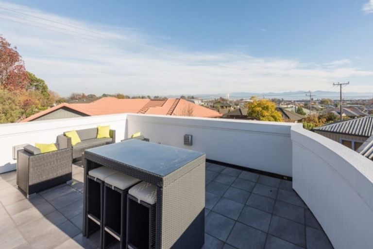 Photo of property in 2e Clairmont Heights, Stoke, Nelson, 7011