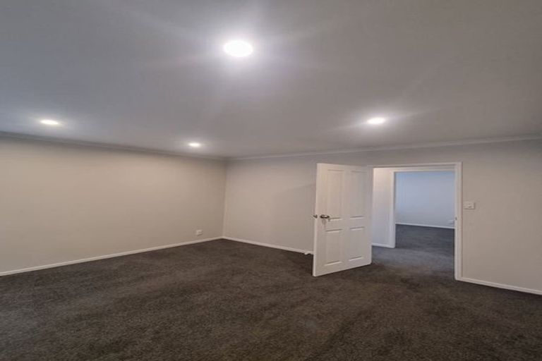 Photo of property in 95 Everglade Drive, Totara Heights, Auckland, 2105