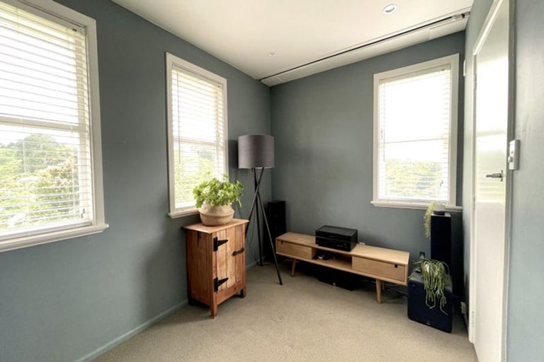 Photo of property in 63 Gordon Road, Plimmerton, Porirua, 5026