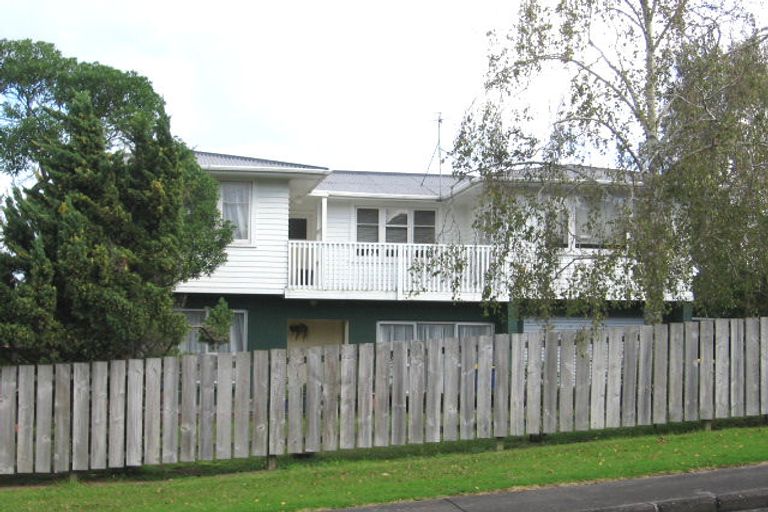Photo of property in 57 Woodford Avenue, Henderson, Auckland, 0610