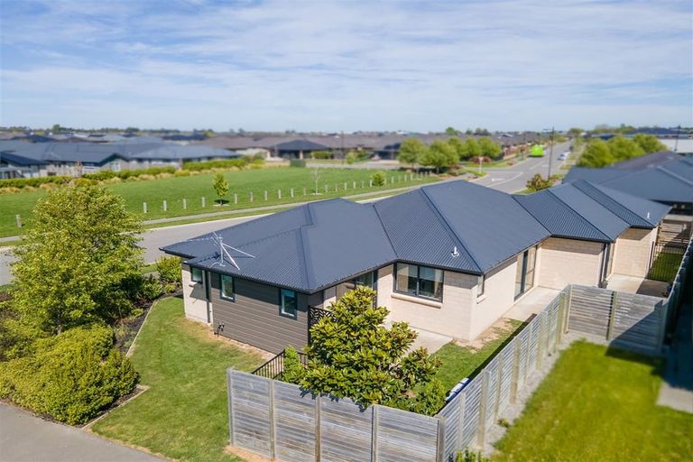 Photo of property in 106 Haymakers Crescent, Rolleston, 7614