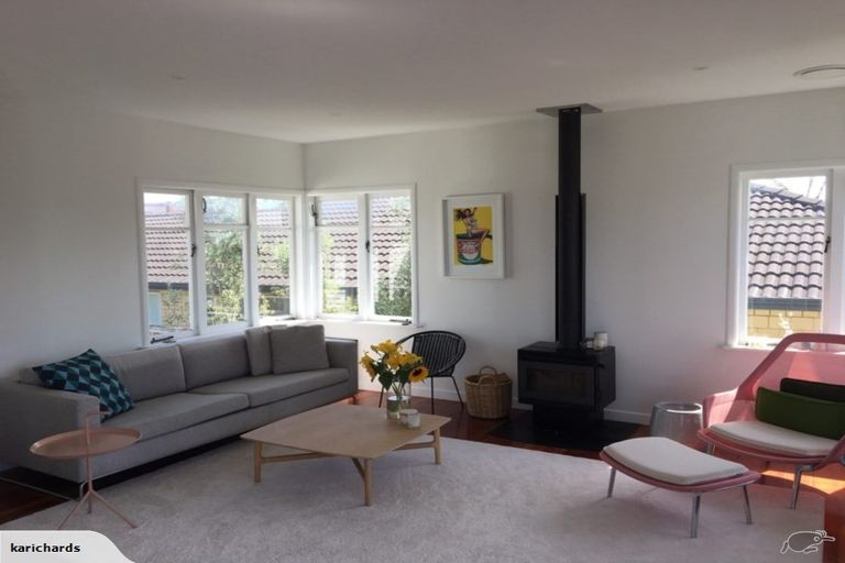Photo of property in 16 Aramoana Avenue, Devonport, Auckland, 0624