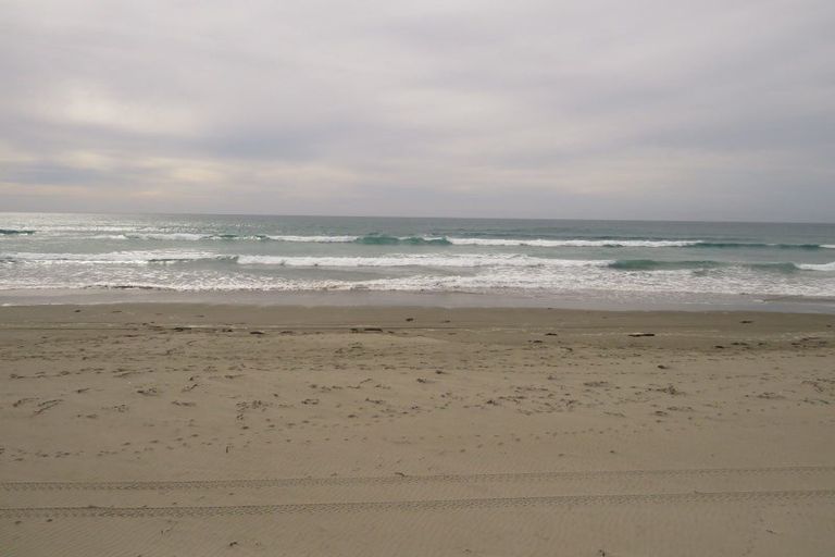 Photo of property in 22 Pukenui Drive, Mahia, 4198