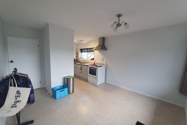 Photo of property in 2/3 Opaheke Road, Papakura, 2110