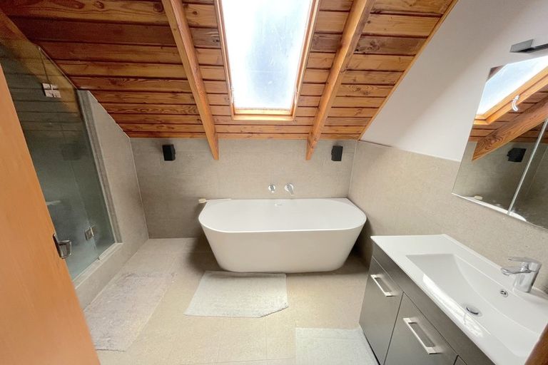 Photo of property in 20 Montressor Place, Howick, Auckland, 2014