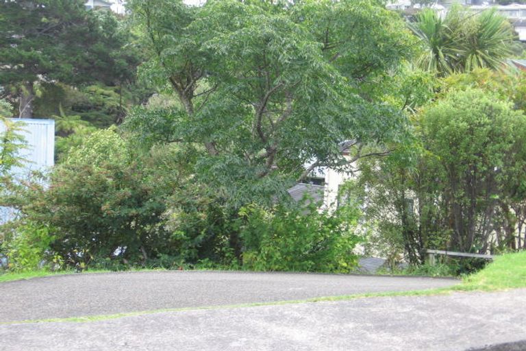 Photo of property in 2/68 Heathcote Road, Castor Bay, Auckland, 0620