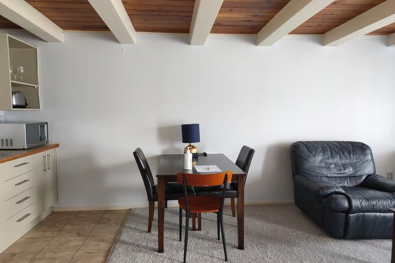 Photo of property in 1-3/1 Matakauri Place, Fernhill, Queenstown, 9300