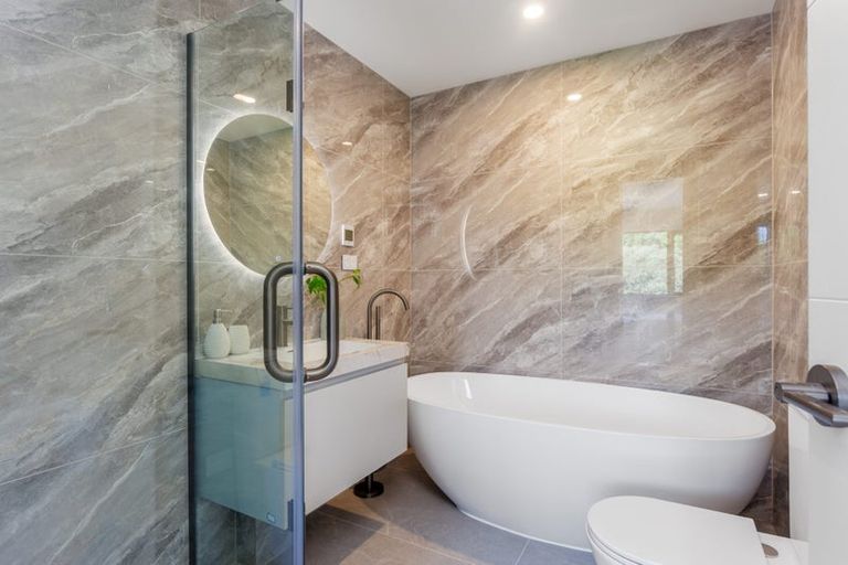 Photo of property in 111 Sycamore Drive, Sunnynook, Auckland, 0620