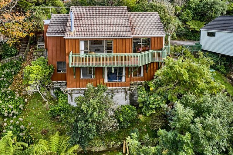 Photo of property in 45 Fyvie Avenue, Tawa, Wellington, 5028