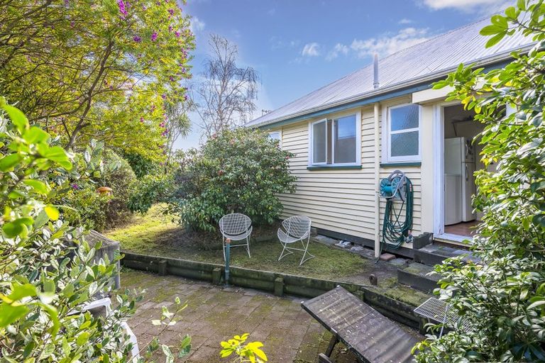 Photo of property in 12 Rodney Grove, Paraparaumu, 5032