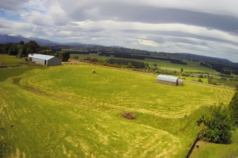 Photo of property in 231 Lillburn Monowai Road, Dean, Tuatapere, 9691