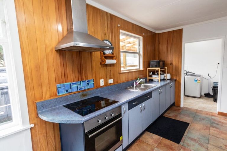 Photo of property in 10 Petherick Street, Taita, Lower Hutt, 5011