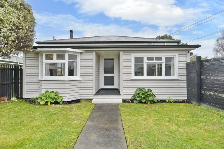 Photo of property in 25 Mackworth Street, Woolston, Christchurch, 8062