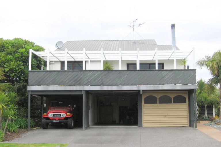 Photo of property in 18 Waitui Grove, Mount Maunganui, 3116