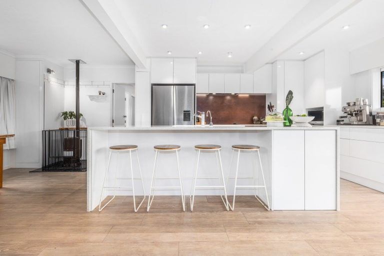 Photo of property in 23 Featherston Street, Levin, 5510