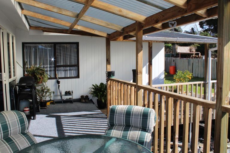 Photo of property in 105 Rangatira Drive, Mangakino, 3421