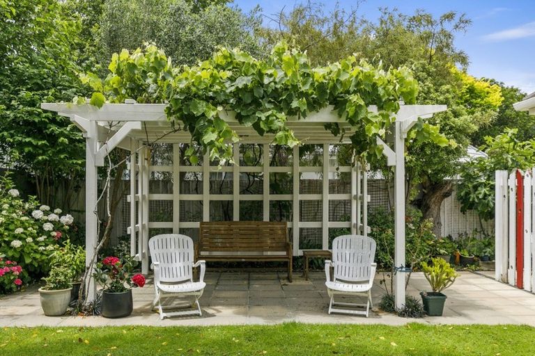 Photo of property in 2 Rangiora Street, Woburn, Lower Hutt, 5010