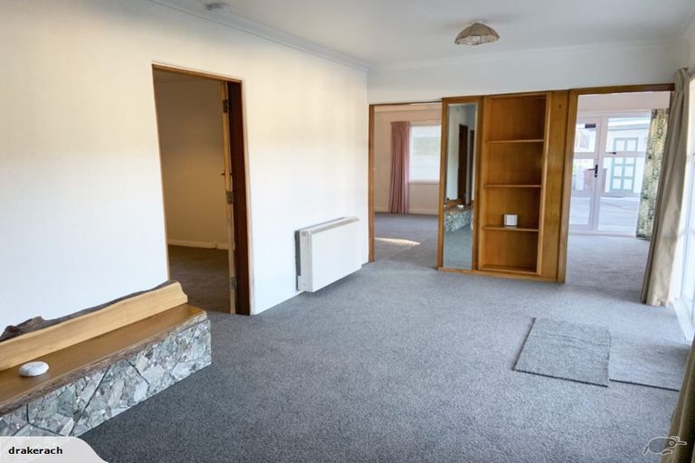 Photo of property in 4 Bledisloe Crescent, Wainuiomata, Lower Hutt, 5014