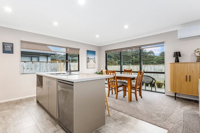 Photo of property in 9 Moonsail Drive, Whitby, Porirua, 5024
