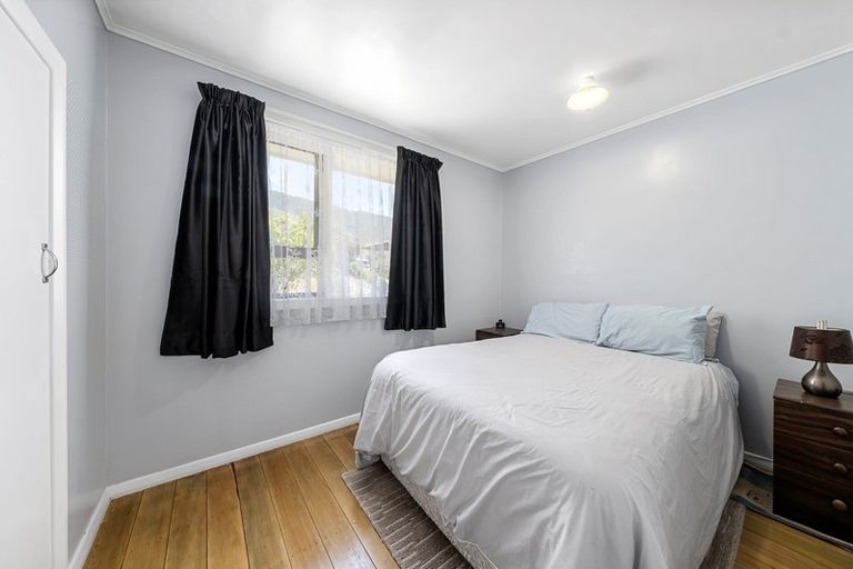 Photo of property in 76 Devon Street, Picton, 7220