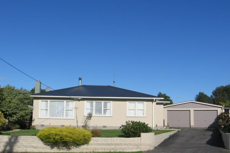 Photo of property in 12 Mcclure Street, Feilding, 4702