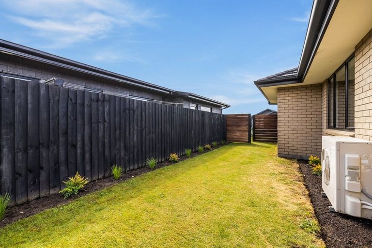 Photo of property in 15 Guyon Street, Marshland, Christchurch, 8083