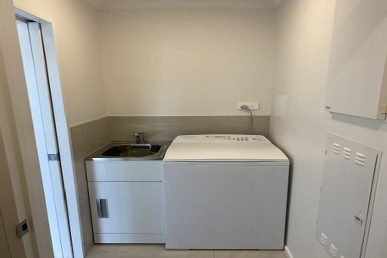 Photo of property in 36 Owen Chapman Drive, Red Beach, 0932