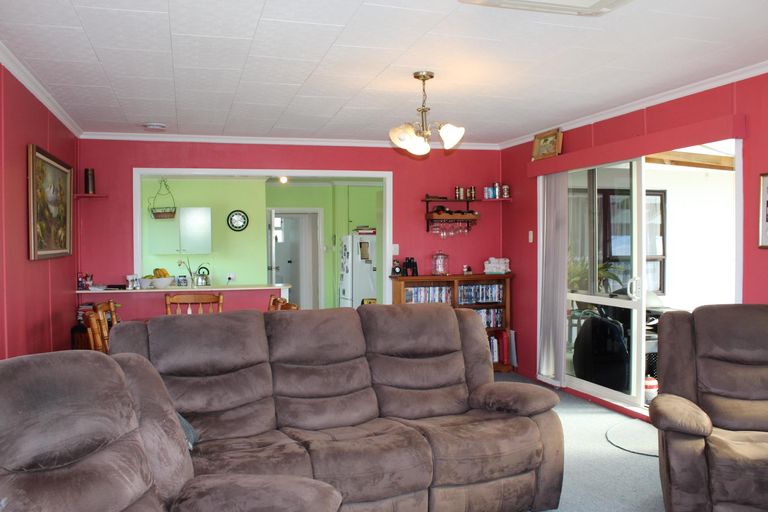 Photo of property in 105 Rangatira Drive, Mangakino, 3421