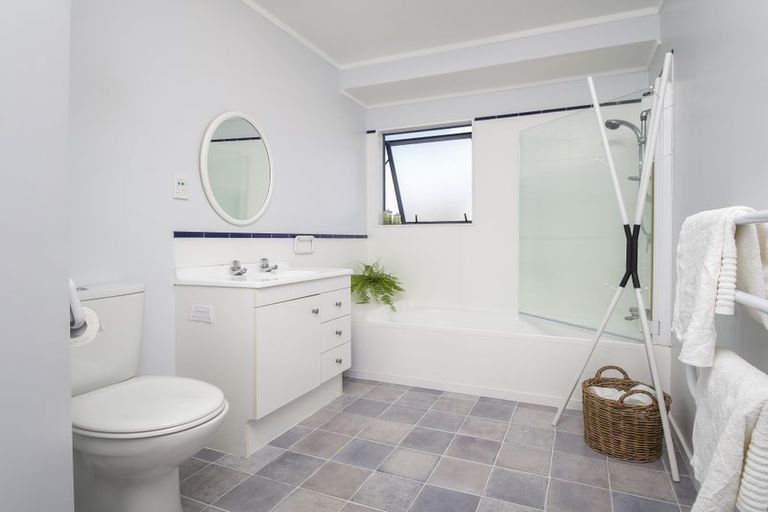 Photo of property in 49 Garton Drive, Massey, Auckland, 0614