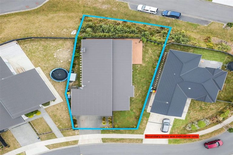 Photo of property in 112 John Burke Drive, Aotea, Porirua, 5024