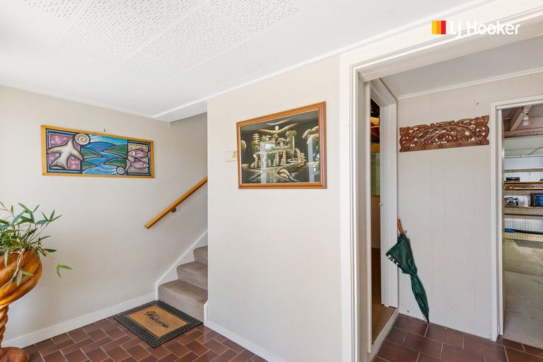 Photo of property in 10 Walton Park Avenue, Fairfield, Dunedin, 9018