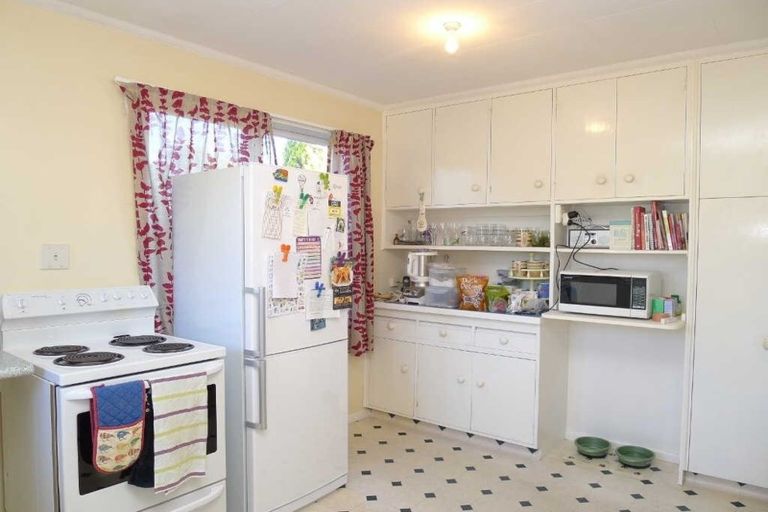 Photo of property in 3 Nola Avenue, Raumati Beach, Paraparaumu, 5032