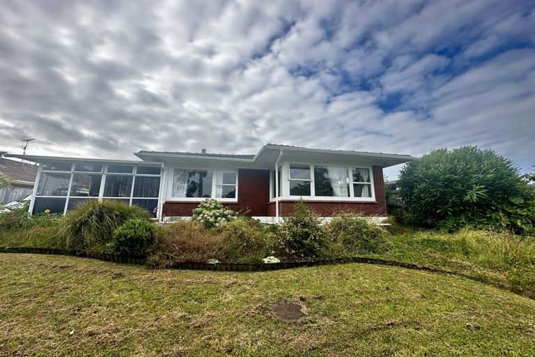 Photo of property in 30 Meadway, Sunnyhills, Auckland, 2010