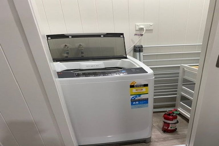 Photo of property in 261 Paparata Road, Bombay, 2675