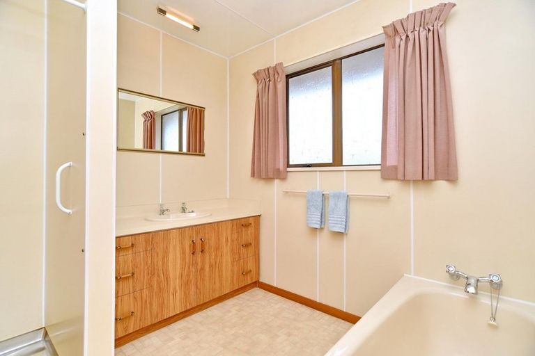 Photo of property in 15 Regent Avenue, Rangiora, 7400