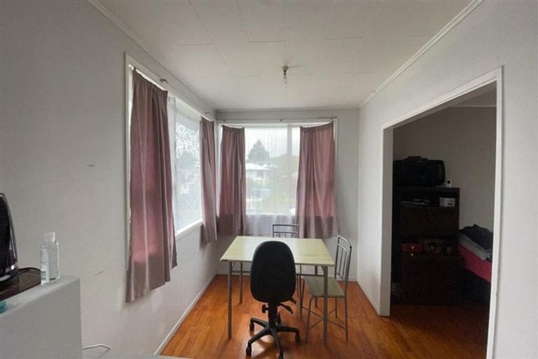 Photo of property in 52 Cramond Drive, Mangere East, Auckland, 2024