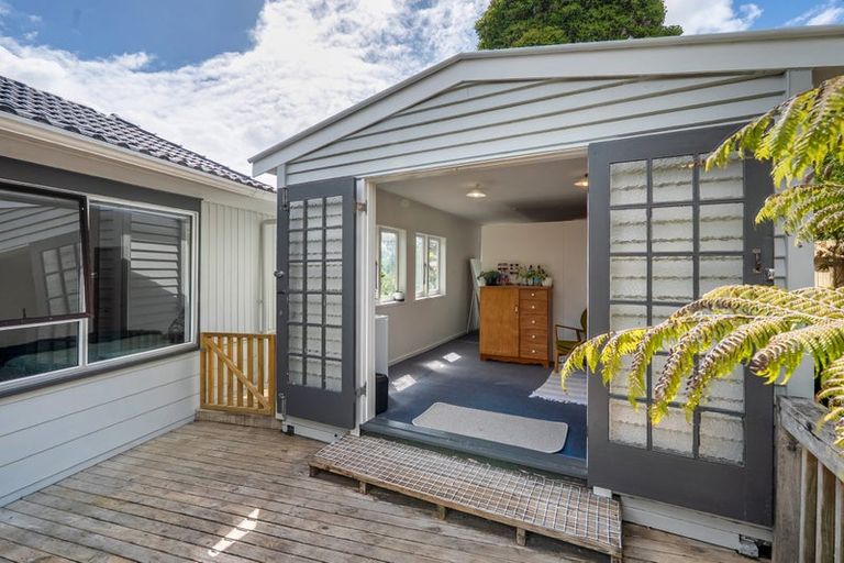 Photo of property in 4 Spinella Drive, Bayview, Auckland, 0629