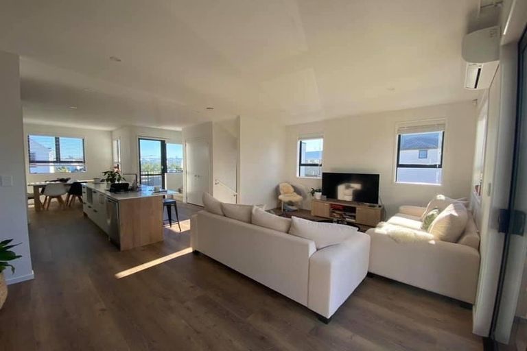 Photo of property in 9 Marsics Street, Glen Innes, Auckland, 1072